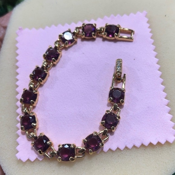 Amethyst Purple 8mm Crystal Swarovski 7" Gold tone Tennis Bracelet - Picture 7 of 12